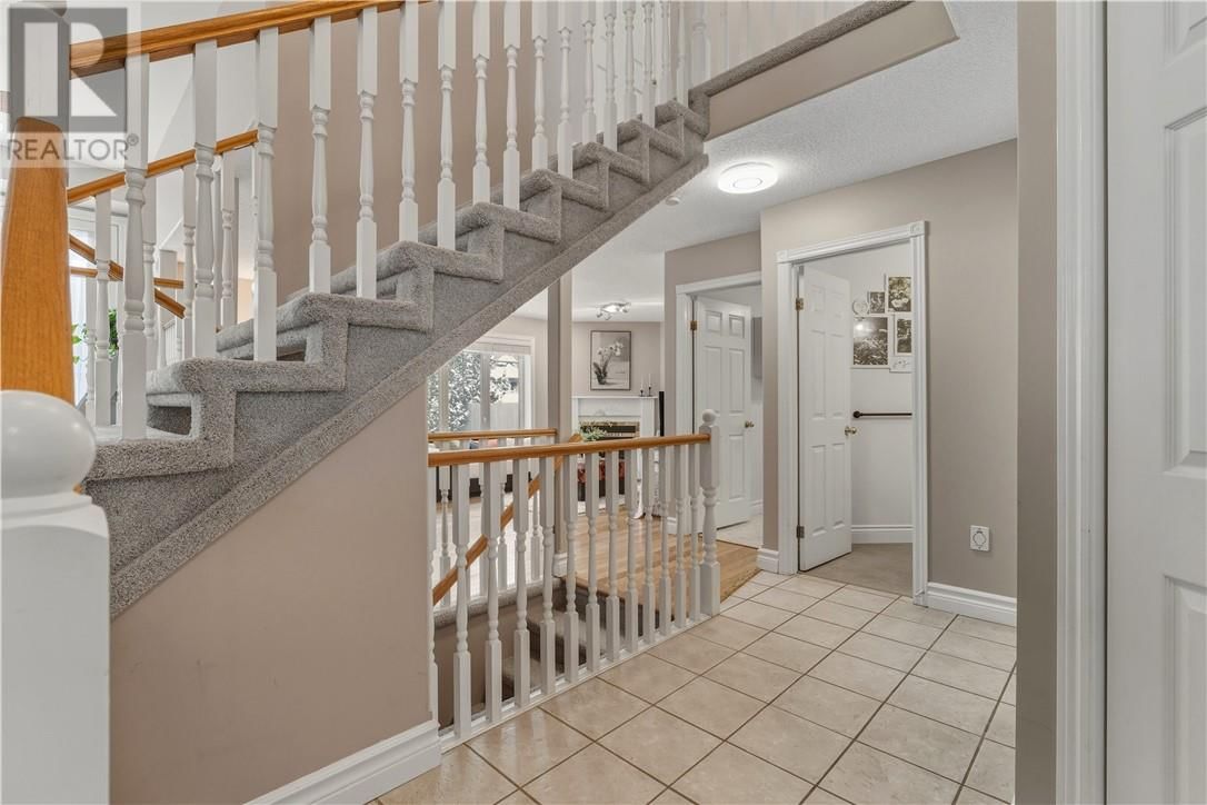 21 VINTAGE WAY Image 18