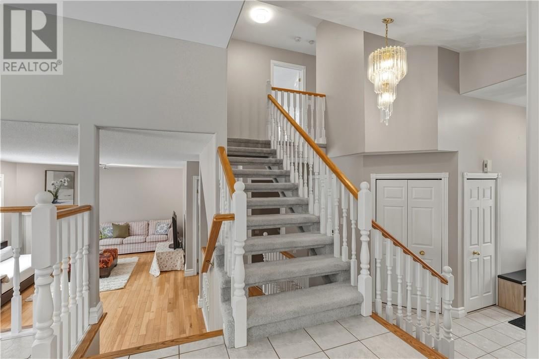 21 VINTAGE WAY Image 21