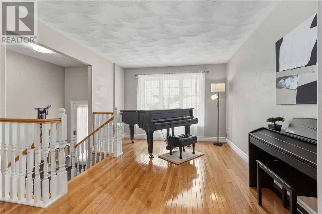 21 VINTAGE WAY Image 5