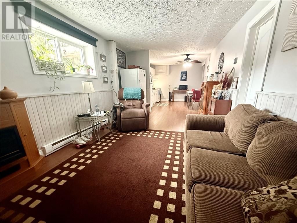 7 CONFEDERATION STREET Image 28