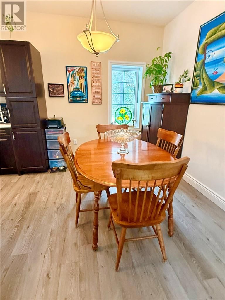 7 CONFEDERATION STREET Image 9