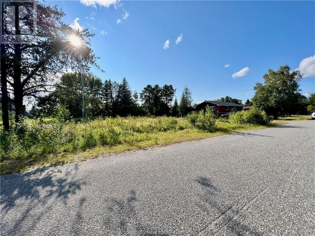 Lot 33 - 33 DOUGLAS CRESCENT Image 5