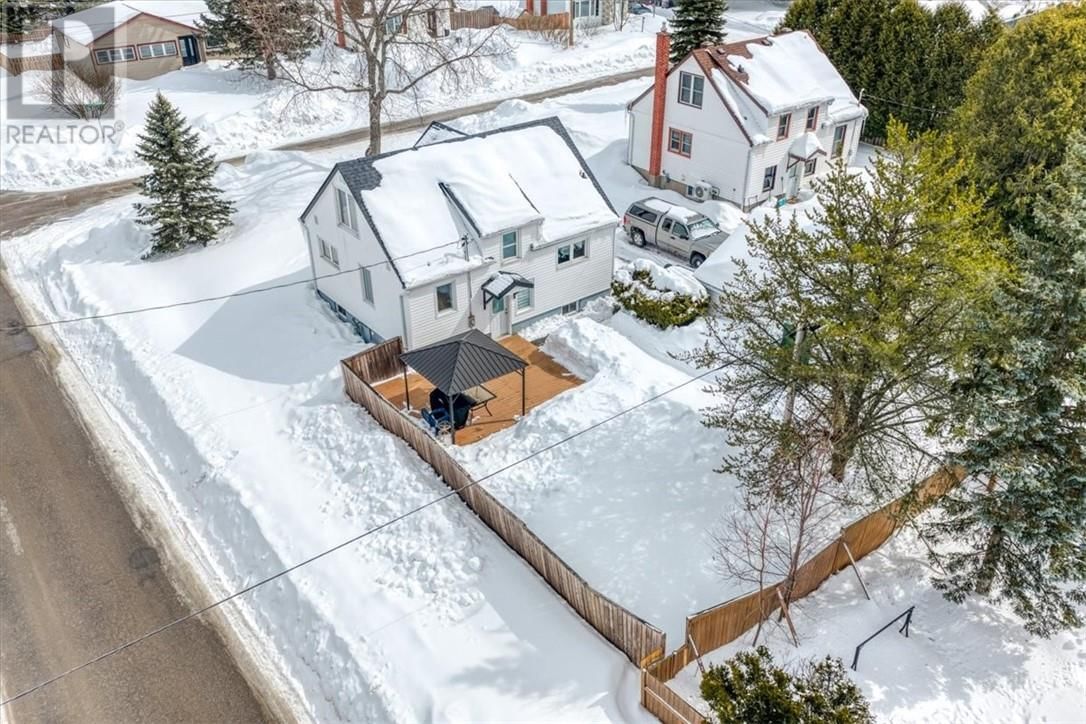 570 QUEEN ELIZABETH STREET Image 38