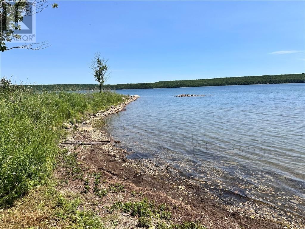 58 PICNIC POINT LANE Image 19