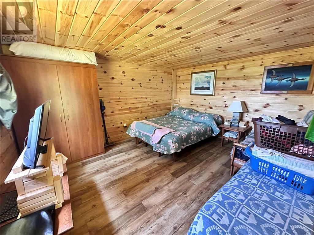 58 PICNIC POINT LANE Image 7