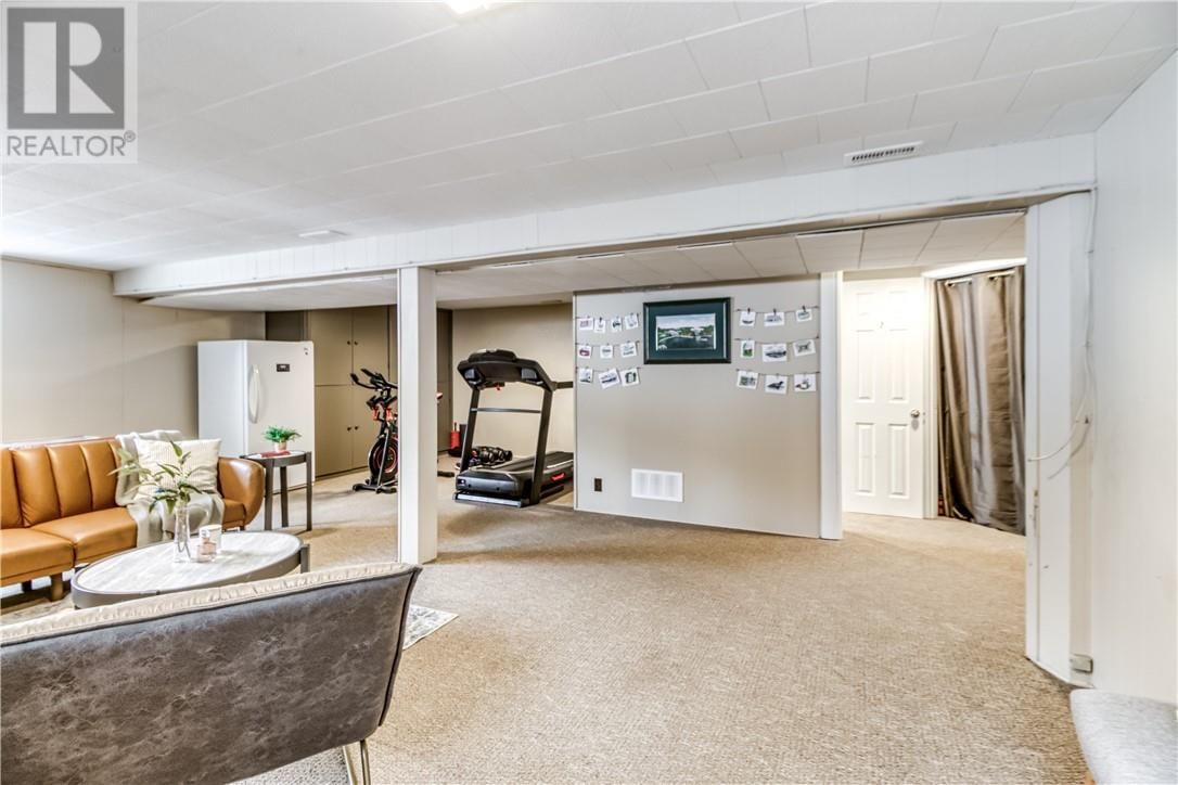 49 STRATHMERE COURT Image 28