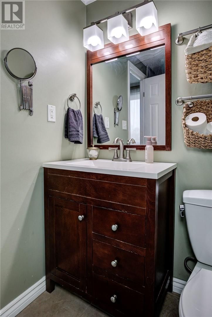 2079 HEBERT STREET Image 14