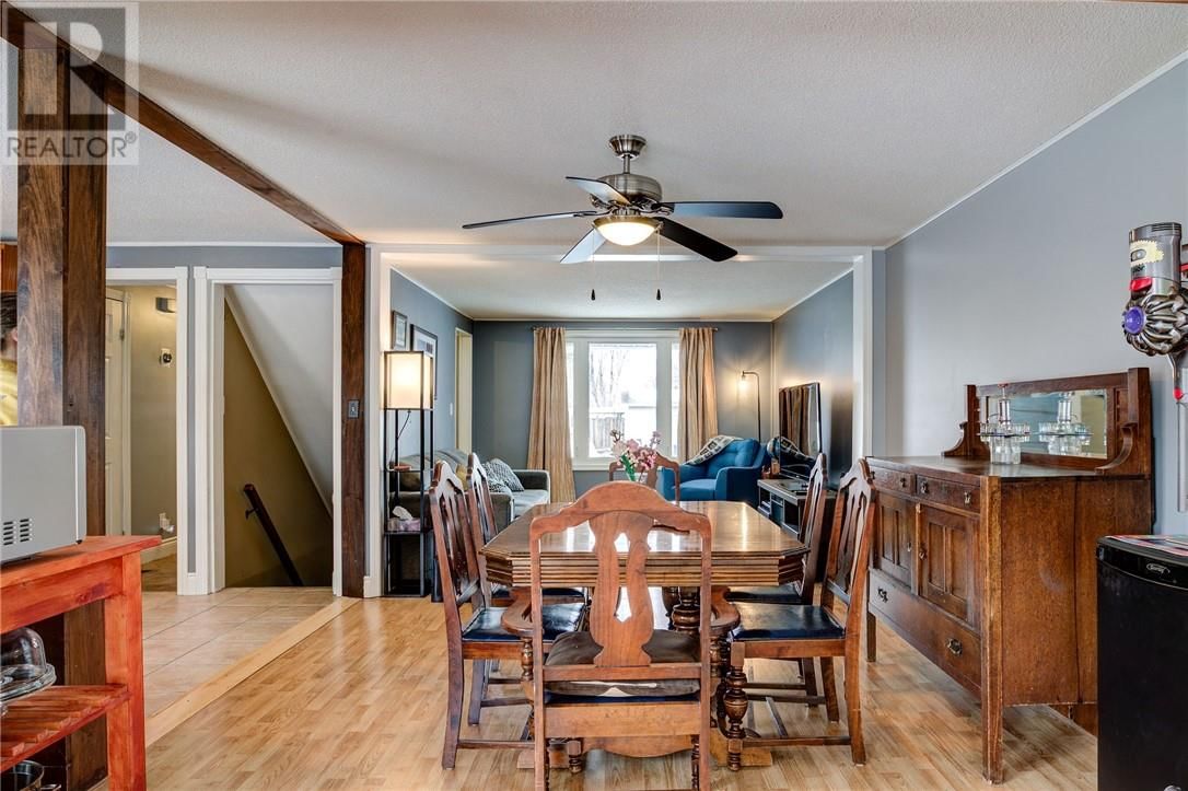 2079 HEBERT STREET Image 5