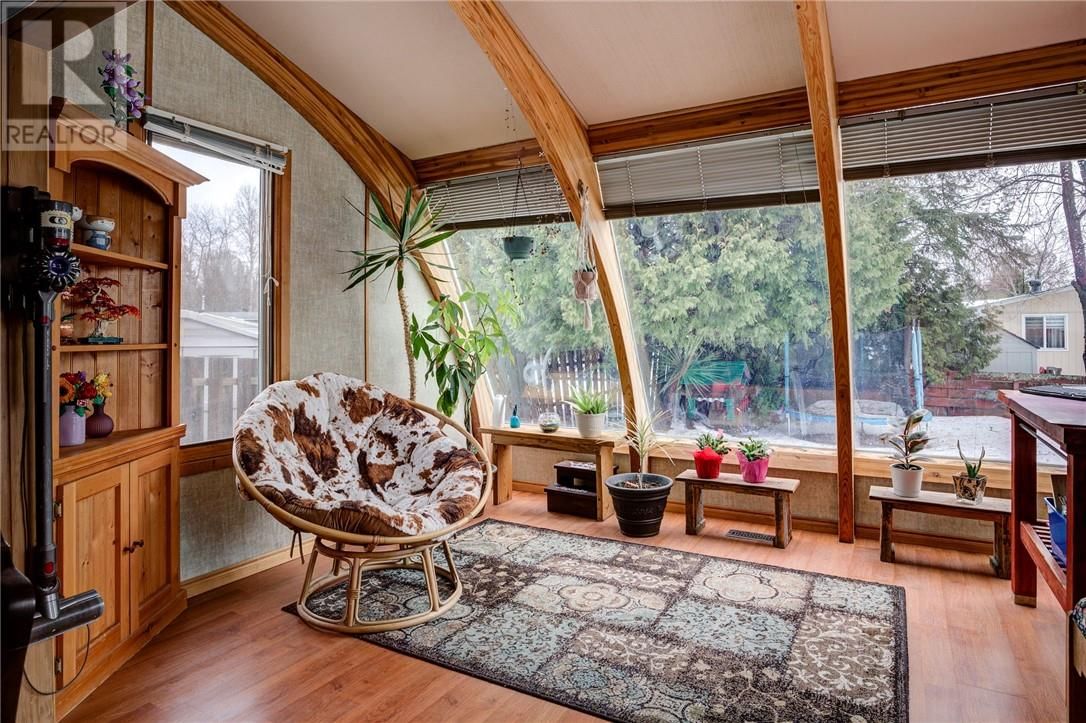 2079 HEBERT STREET Image 6