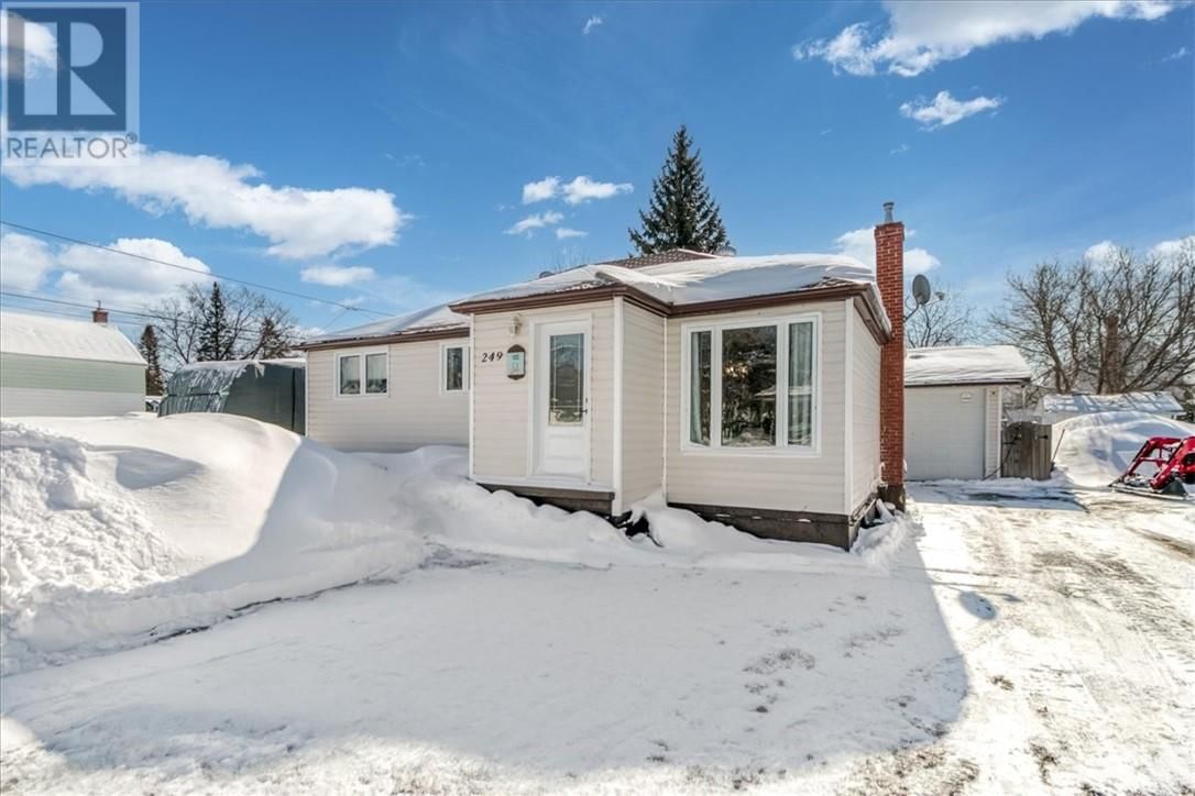 249 7TH AVENUE Image 3