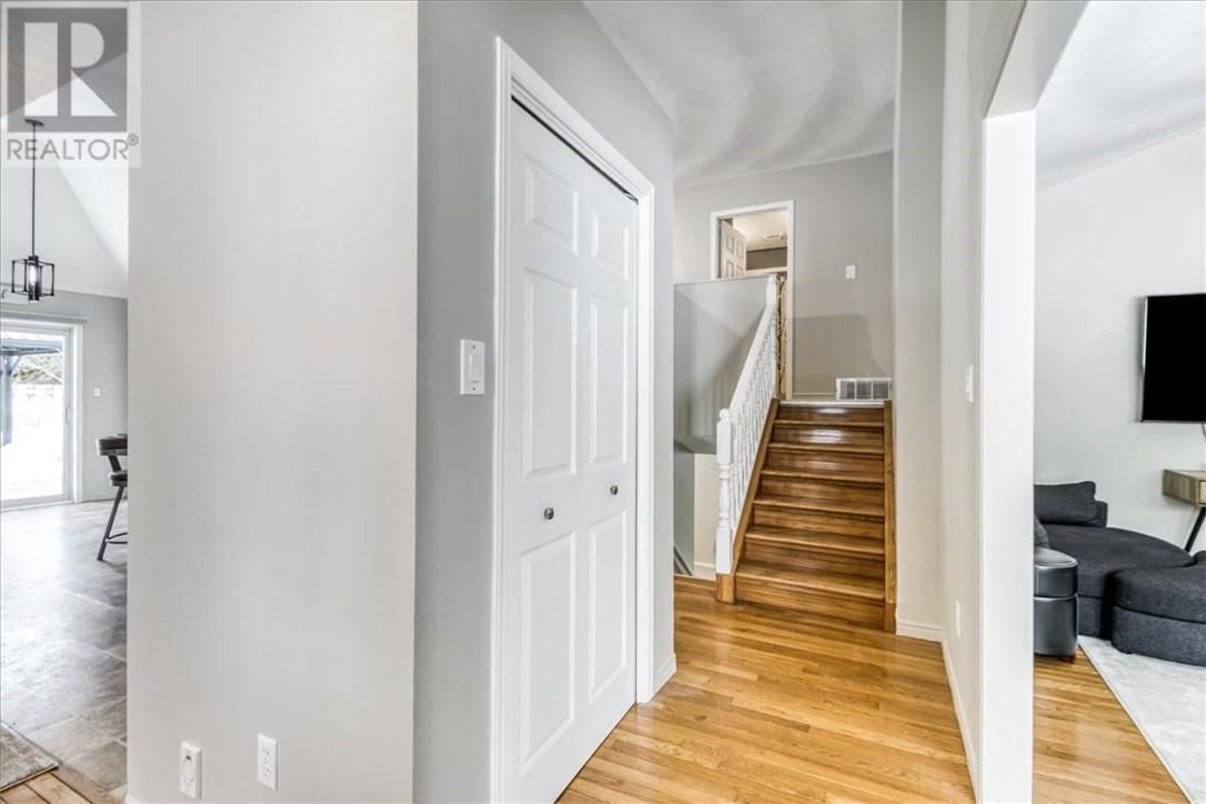 4372 THERESA AVENUE Image 18