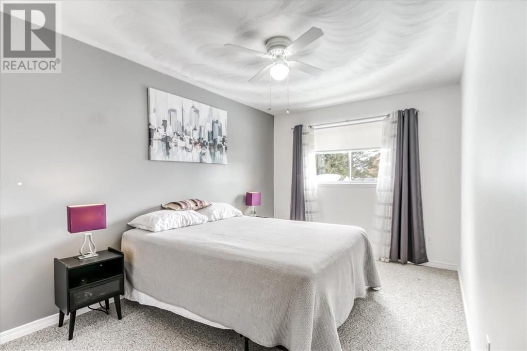 4372 THERESA AVENUE Image 28