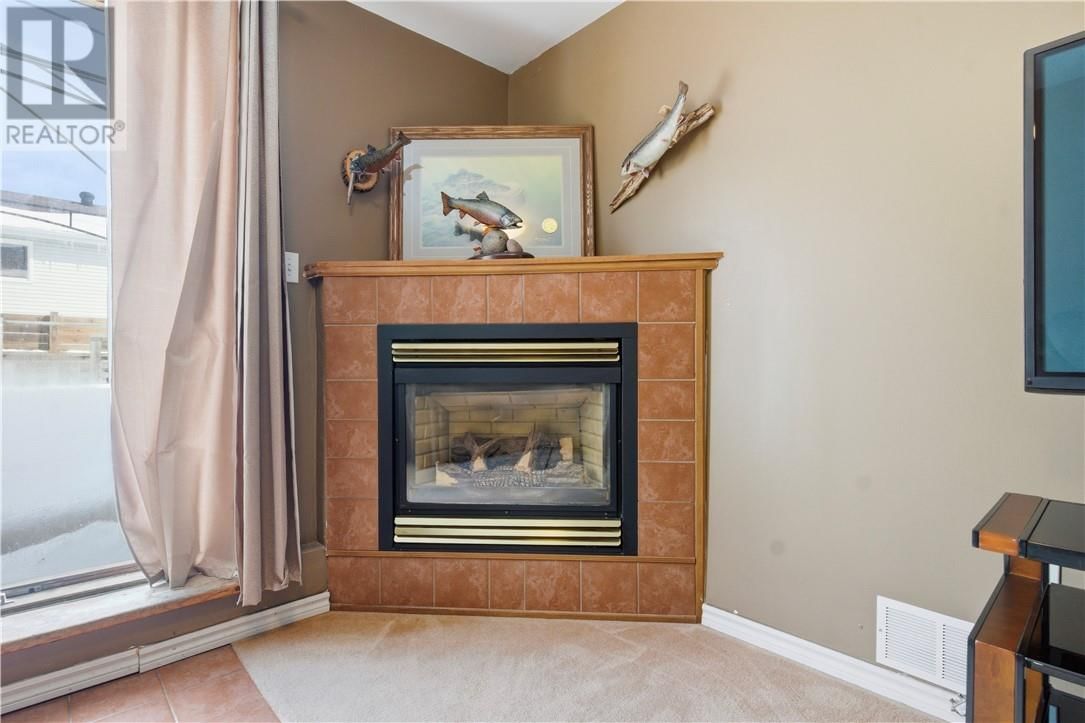 14 PLUMTREE CRESCENT Image 13