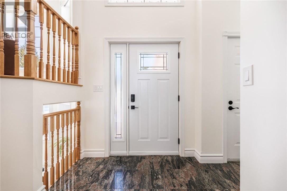 105 GARDENVALE COURT Image 7