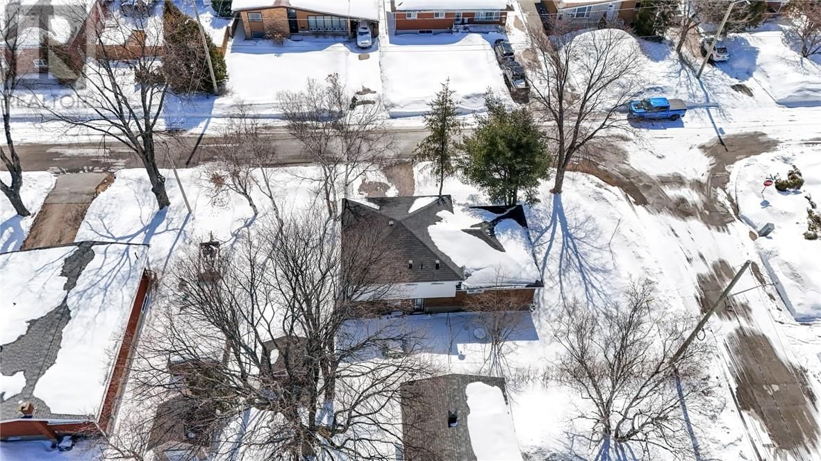 1618 CANTERBURY STREET Image 39