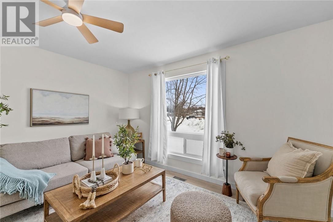 1067 CHAPMAN Image 19