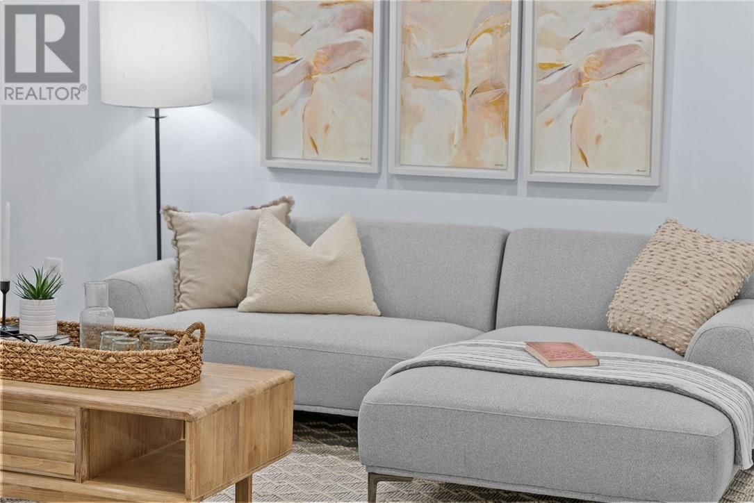 1067 CHAPMAN Image 36