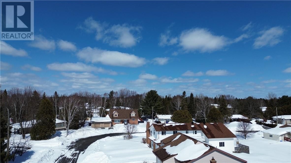 1201 RONALD COURT Image 17