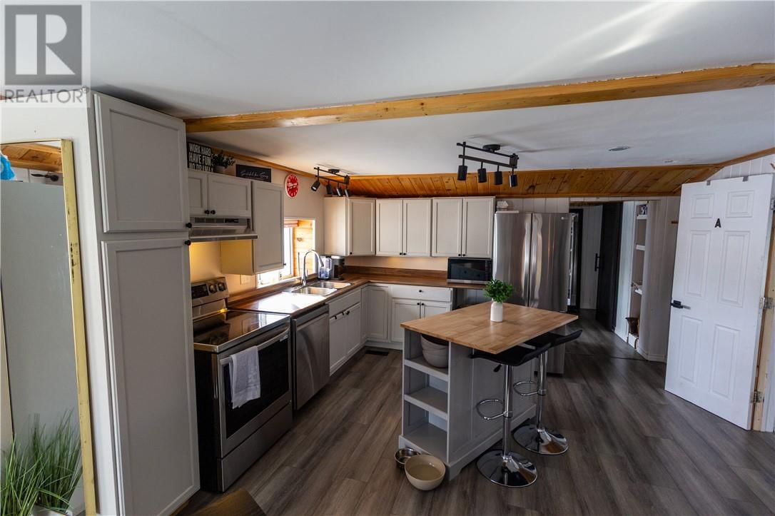 12 ORMSBY AVENUE Image 5