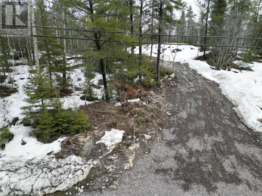 121 NEPEWASSI LAKE ROAD Image 9