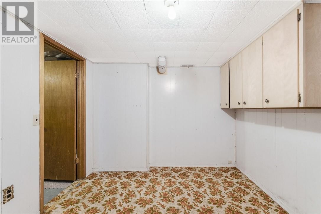 1078 MADELEINE AVENUE Image 23