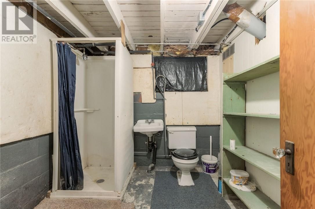 1078 MADELEINE AVENUE Image 26