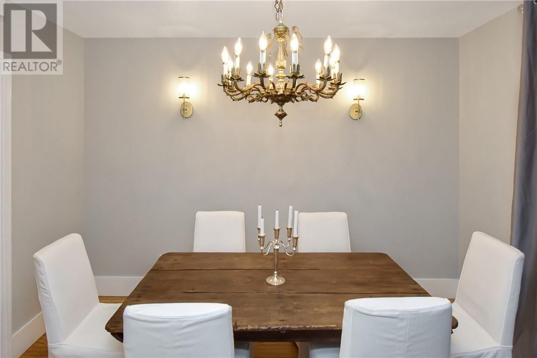 94 DOUGLAS STREET Image 10