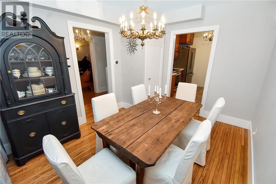 94 DOUGLAS STREET Image 11