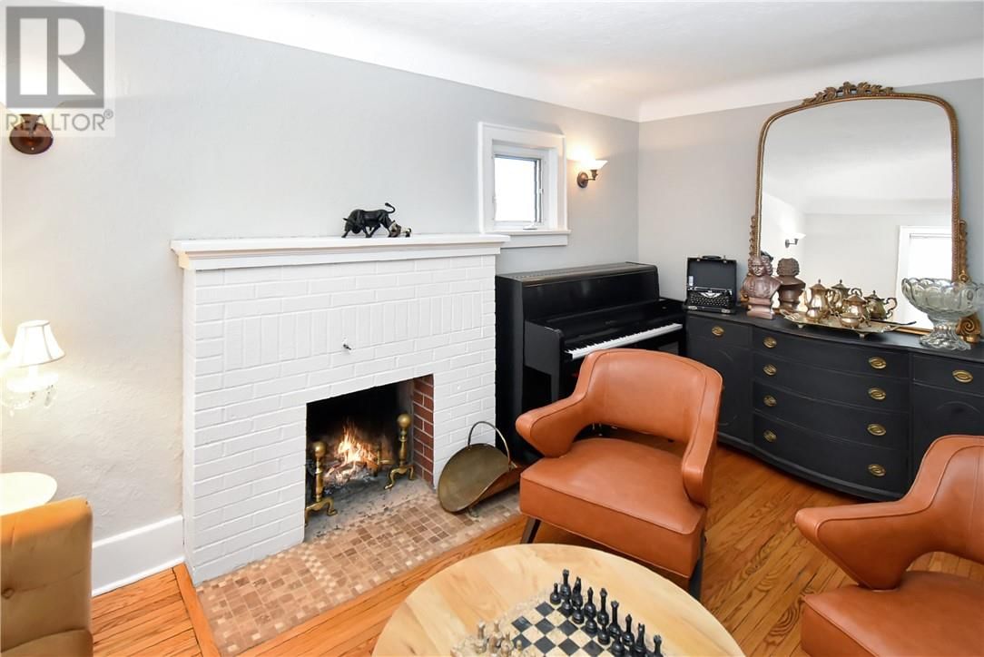 94 DOUGLAS STREET Image 14