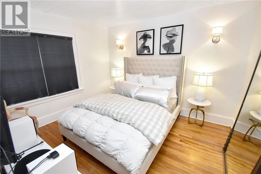 94 DOUGLAS STREET Image 20