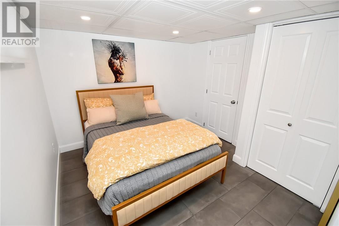 94 DOUGLAS STREET Image 29