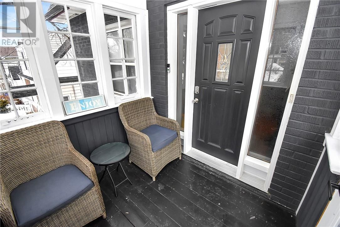 94 DOUGLAS STREET Image 5