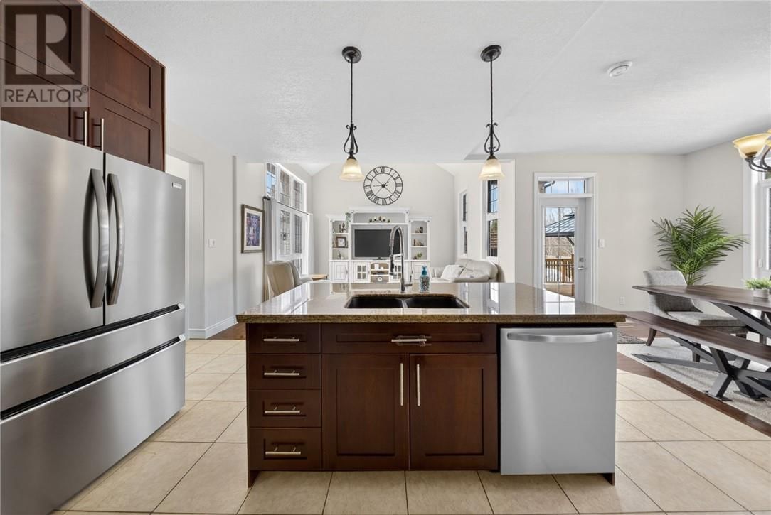 1014 TOYA COURT Image 10