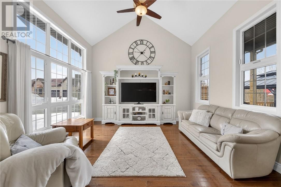 1014 TOYA COURT Image 14