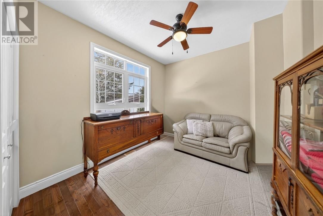 1014 TOYA COURT Image 17