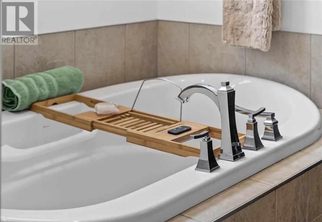 1014 TOYA COURT Image 29