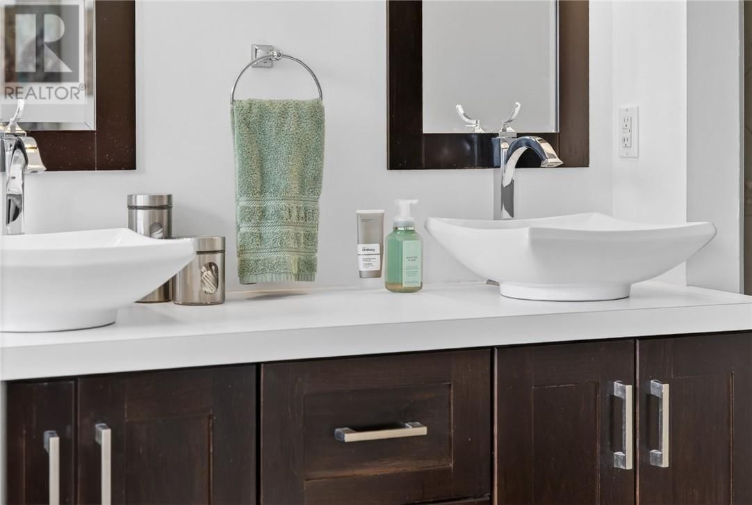 1014 TOYA COURT Image 30