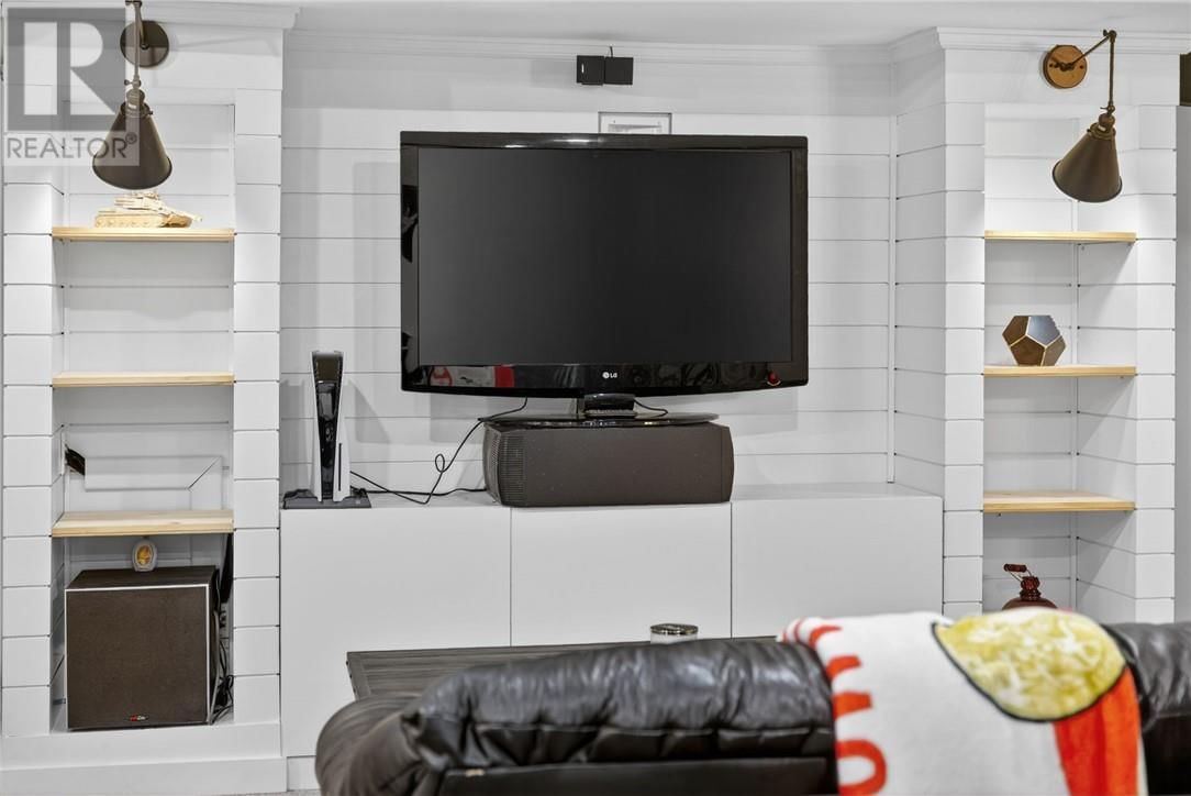 1014 TOYA COURT Image 45