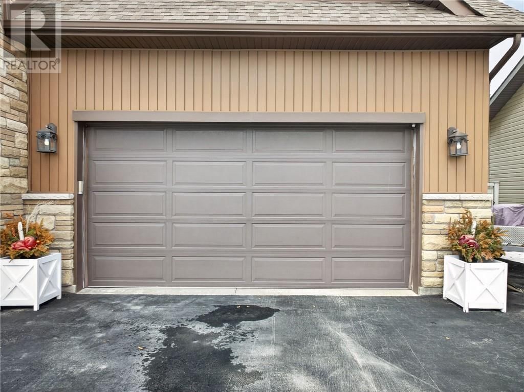 1014 TOYA COURT Image 55