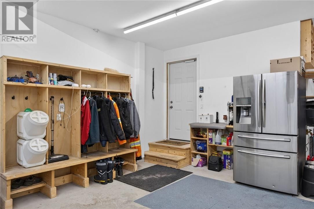 1014 TOYA COURT Image 59