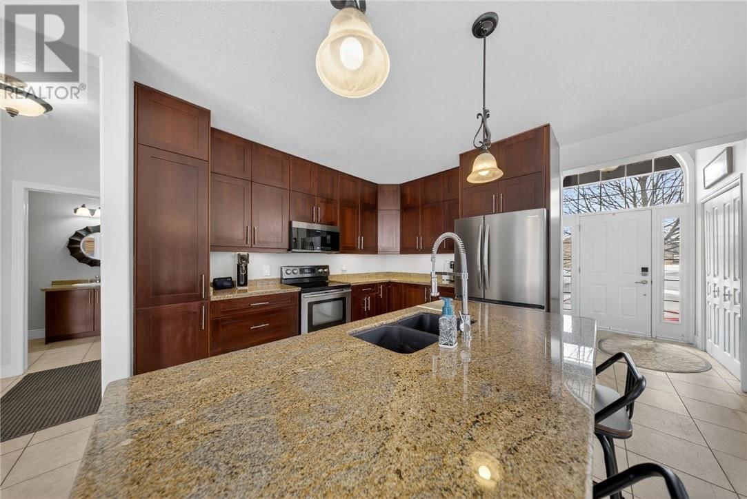 1014 TOYA COURT Image 6