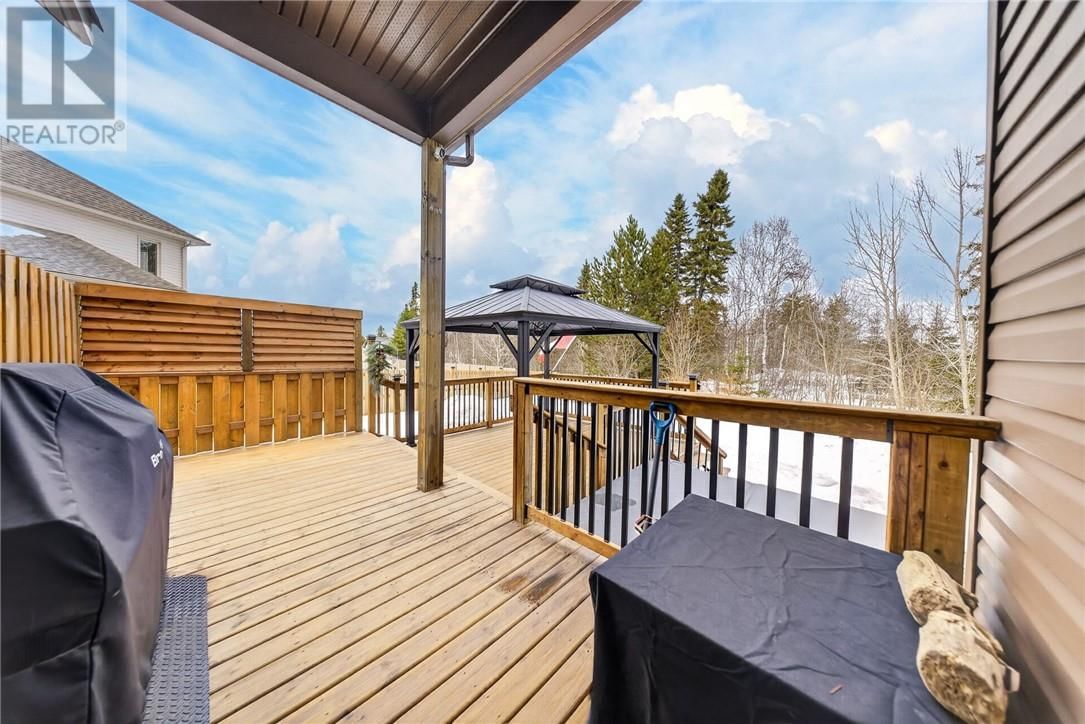 1014 TOYA COURT Image 61