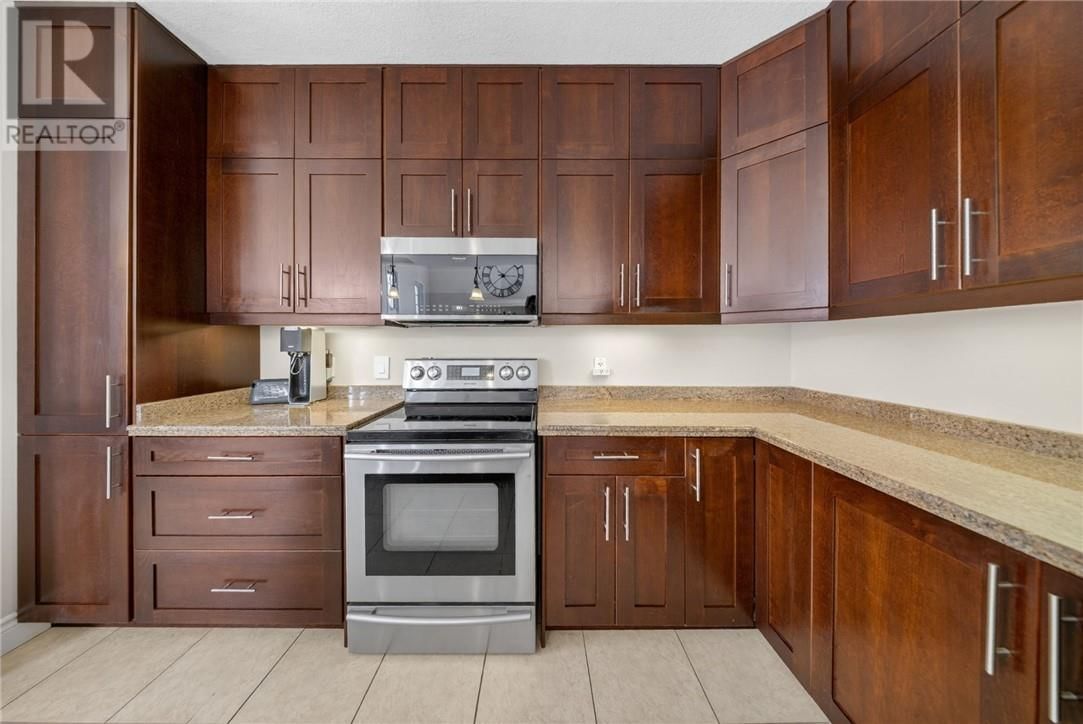 1014 TOYA COURT Image 9