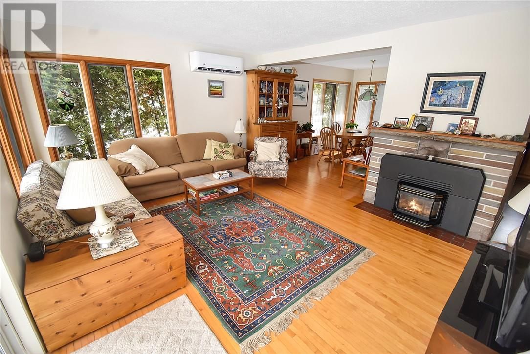 488 LAKE POINT CRT Image 17