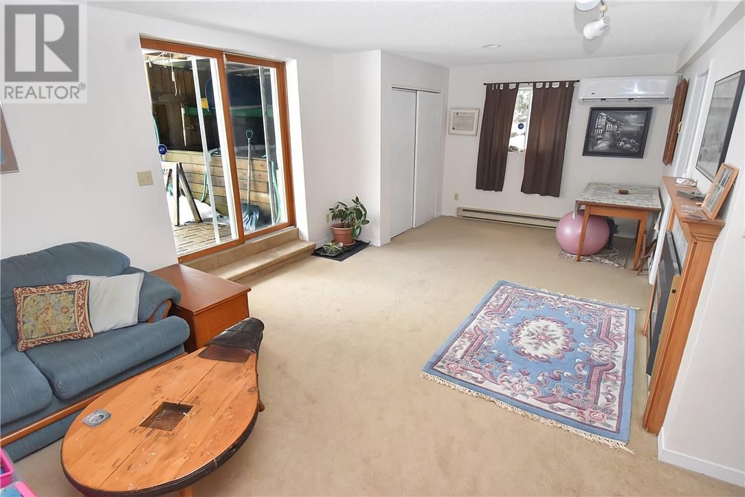 488 LAKE POINT CRT Image 20