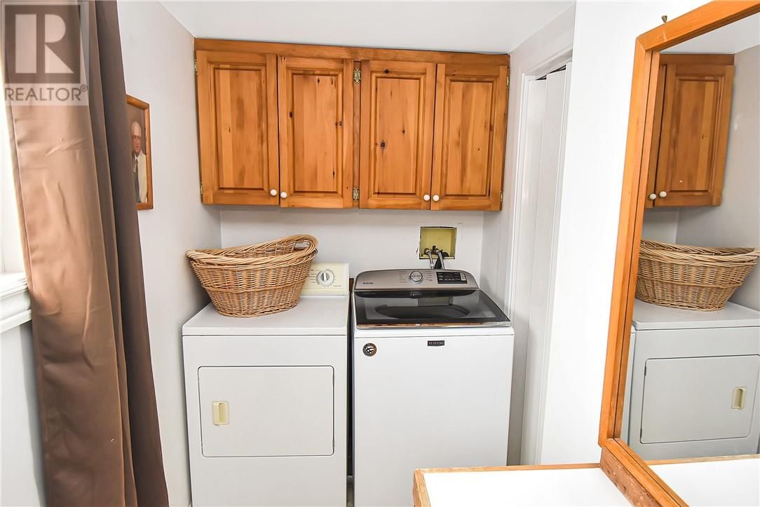 488 LAKE POINT CRT Image 26