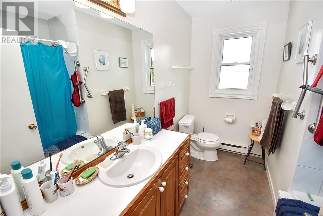 488 LAKE POINT CRT Image 27