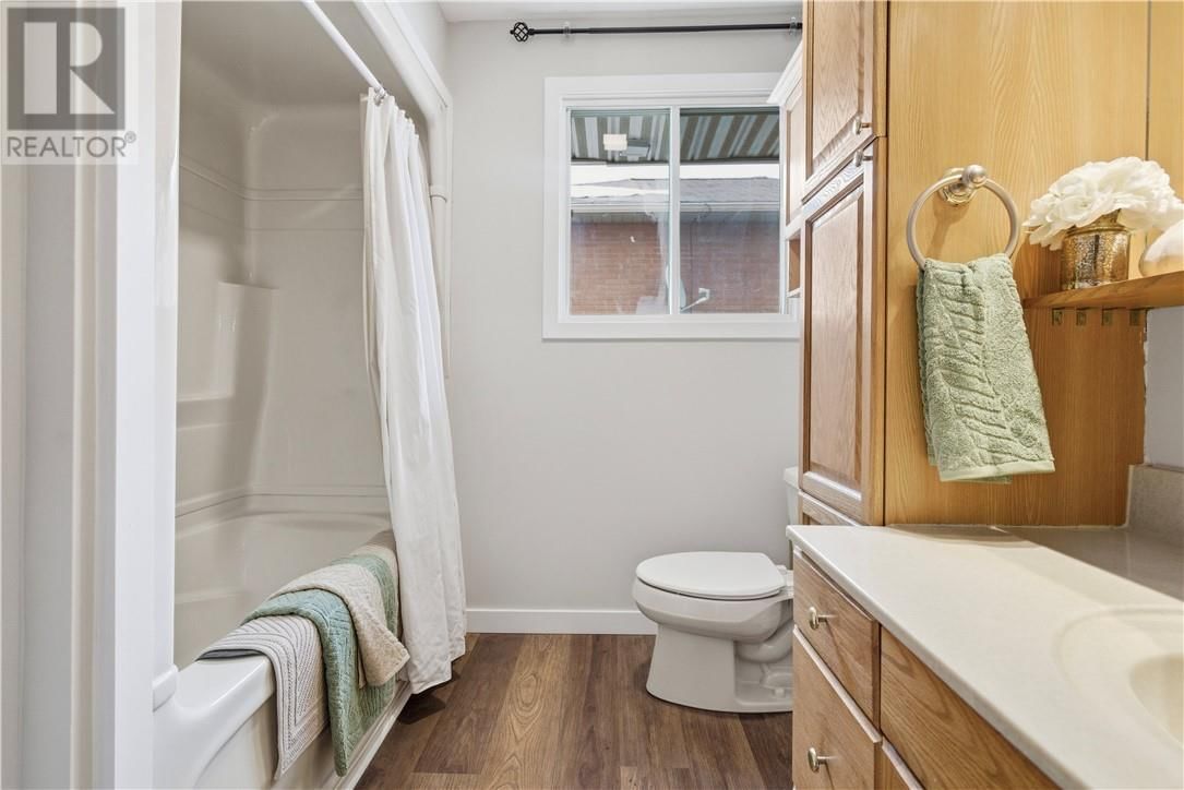 1004 BUCKINGHAM DRIVE Image 17