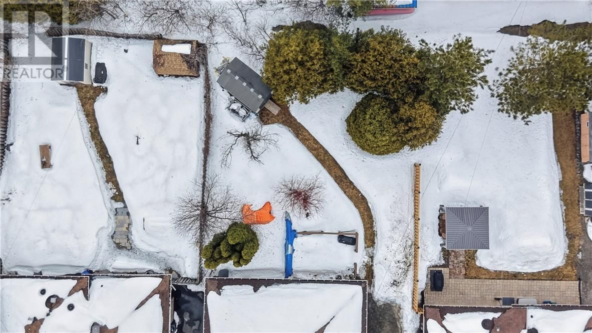 1004 BUCKINGHAM DRIVE Image 30