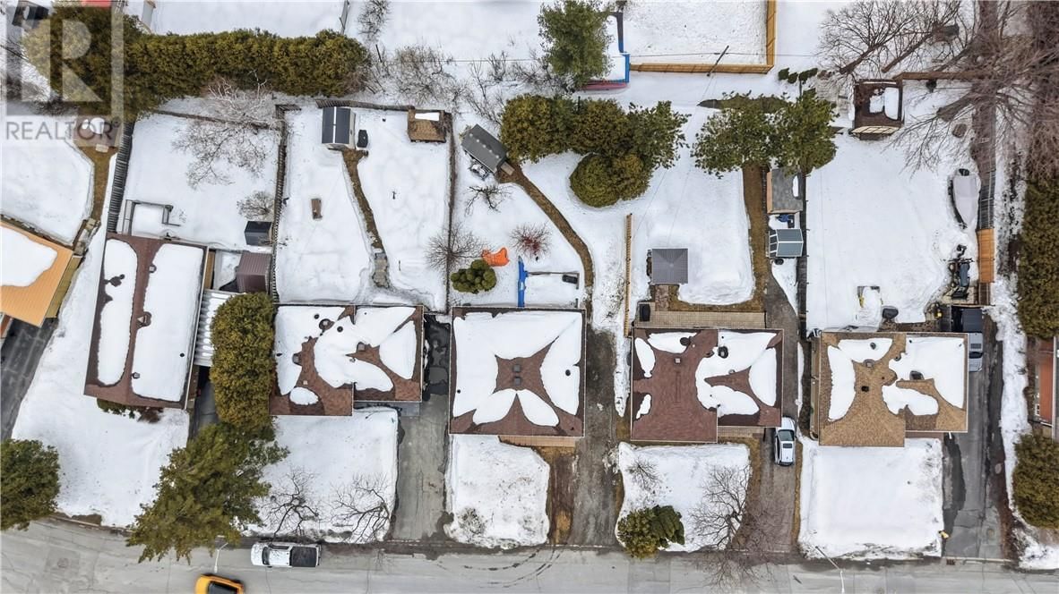 1004 BUCKINGHAM DRIVE Image 32